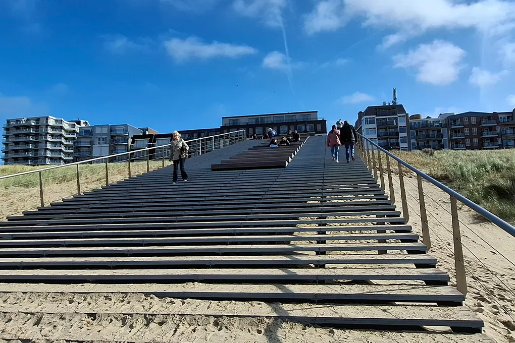 Een duurzame verbinding tussen boulevard en zee