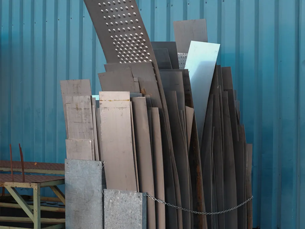 Van restmateriaal naar designmeubel